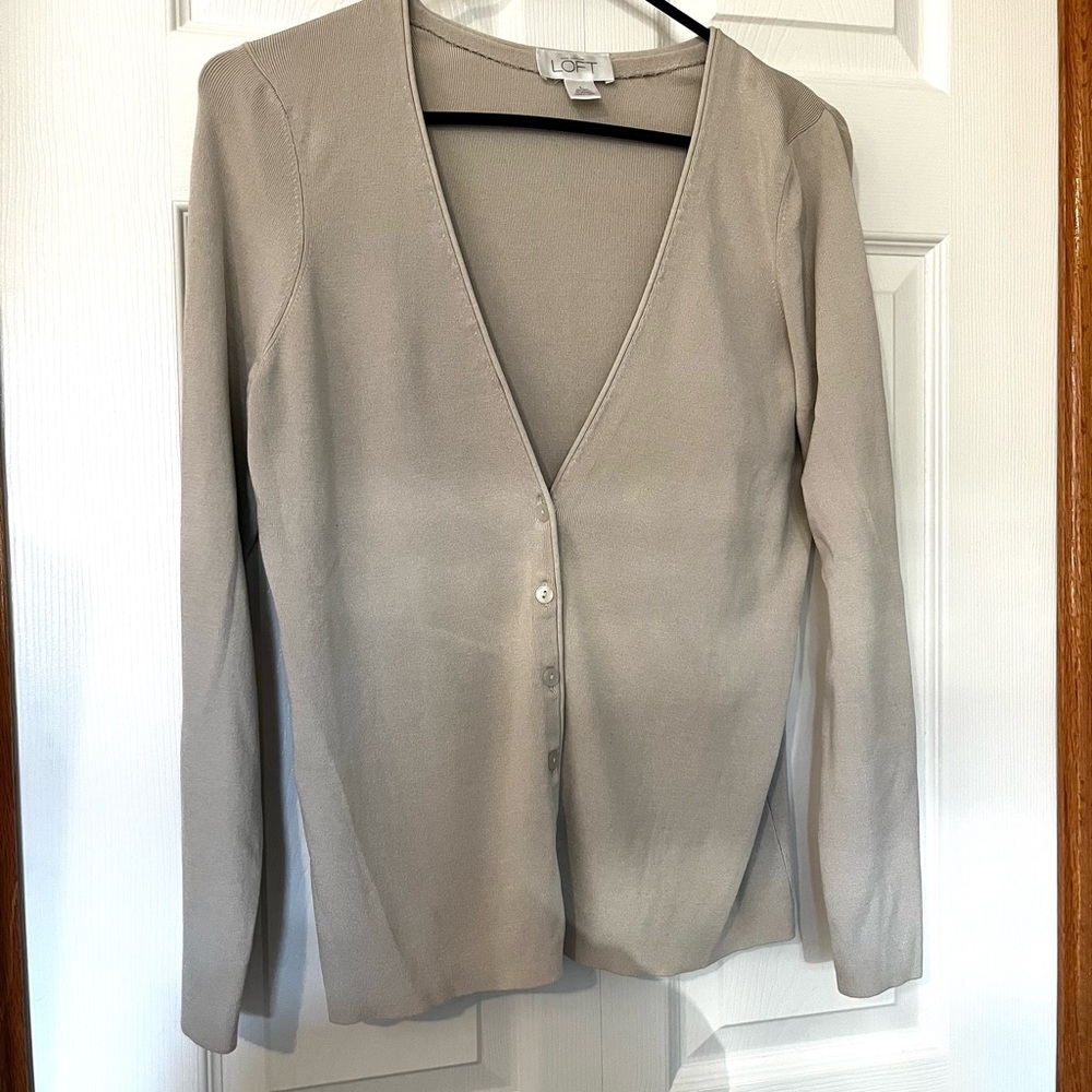 Ann Taylor LOFT Cardigan 64% Silk - Large